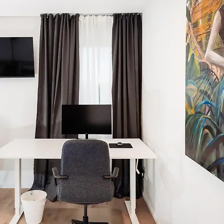 Bee Design Nespresso Kueche Parkplaetze Ps5 Appartement