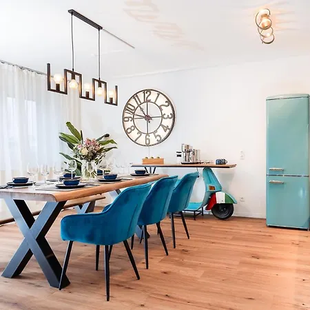 Bee Design Nespresso Kueche Parkplaetze Ps5 Apartment Aachen