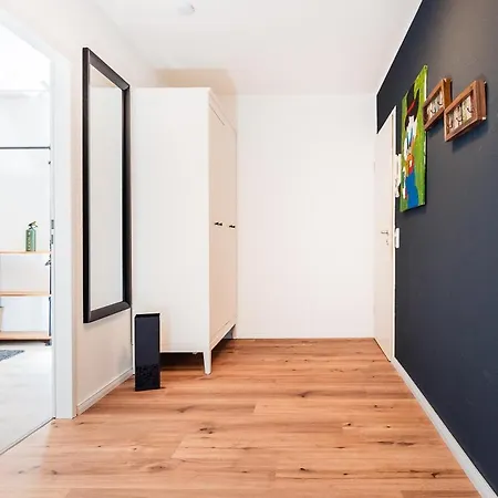 Διαμέρισμα Bee Design Nespresso Kueche Parkplaetze Ps5 *